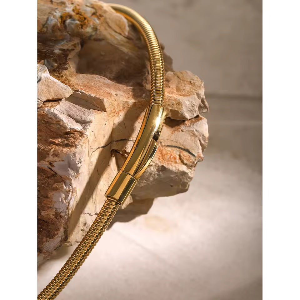 Collar rígido