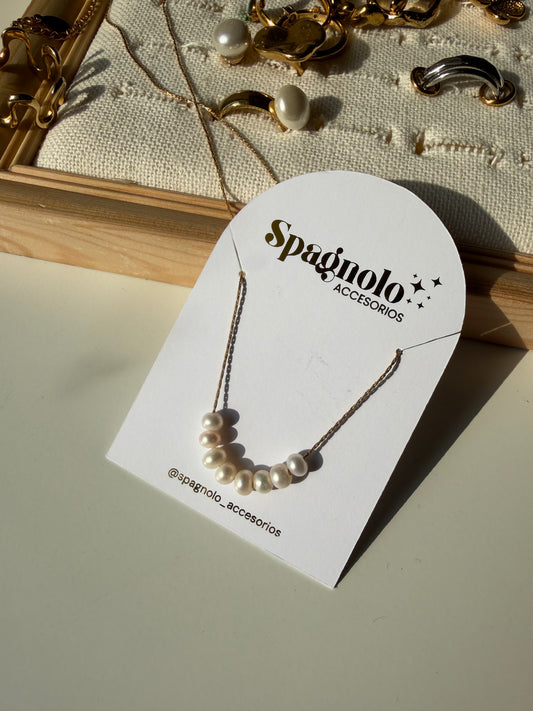 Collar con mini perlas
