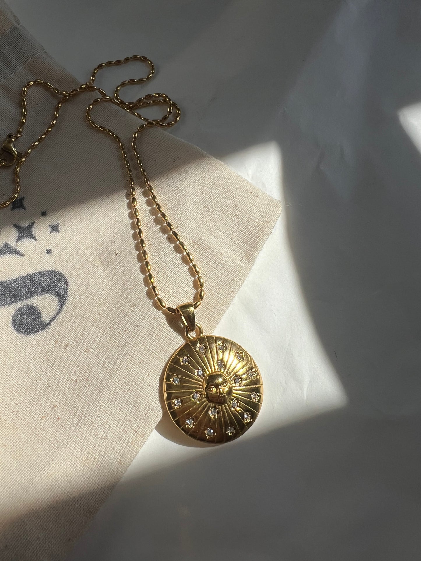 Collar Sun