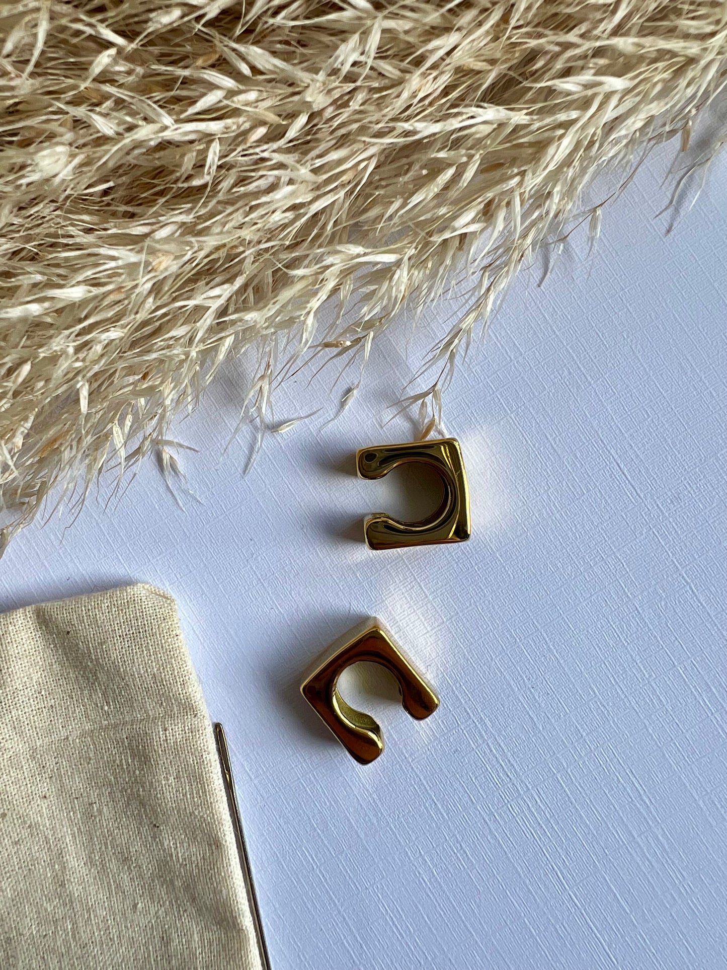 Ear cuff cuadrados