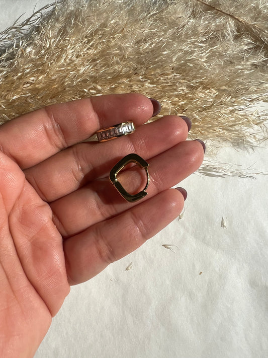 Argollas Pirámide con Zirconia