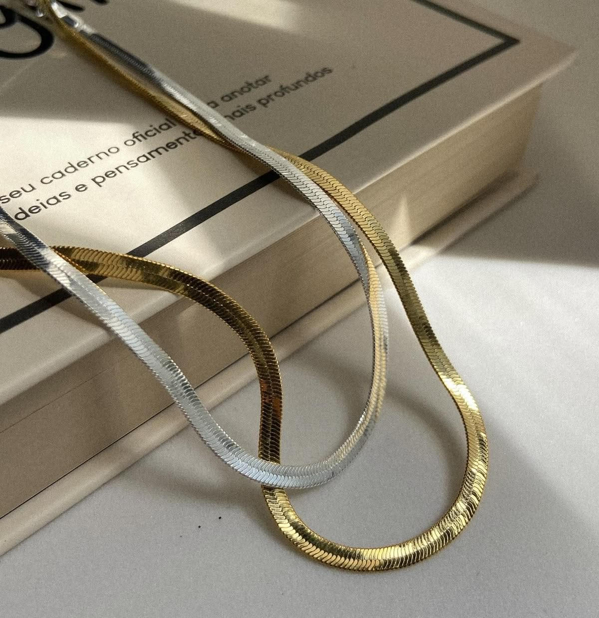 Collar Snake